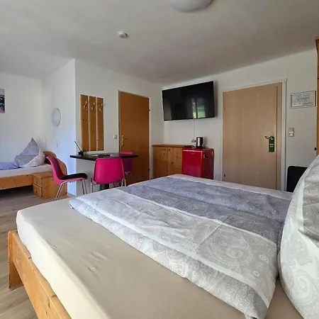 Botenwirt - Self Check In Bed & Breakfast