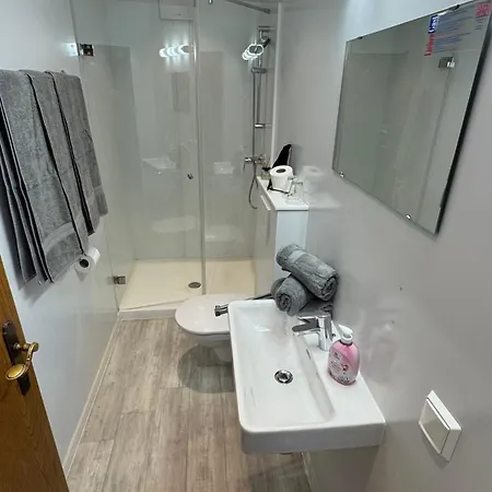 Alojamento de Acomodação e Pequeno-almoço Botenwirt - Self Check In 3*